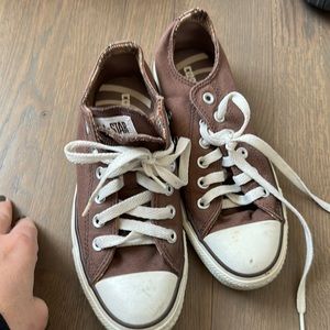 Brown converse - men’s 5, women’s 7